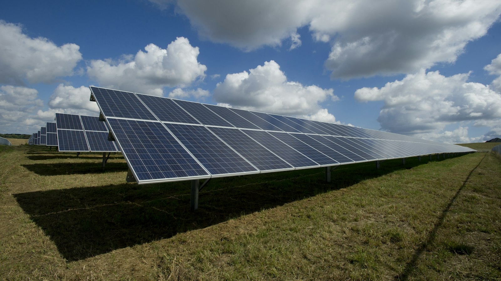 Crowdfunding energetico in Italia: Ecomill e le alternative